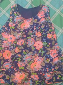 Floral Crop Top Size (M)