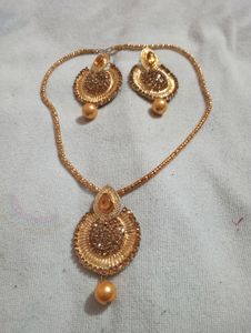 Jewellery Set With Earrings Golden Colour