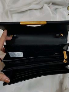 Charles &amp; Keith Clutch