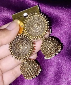 Jhumke