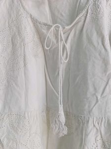 Hakoba White Top
