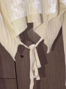 Sweater With Knot