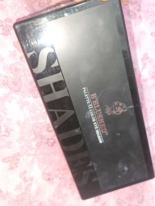Shades Eyeshadow Palette With Mirror (Expire)