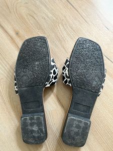 Flats (uk 3)