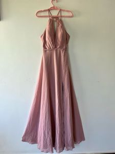 Blush peach back less bow dress👗(surplus)