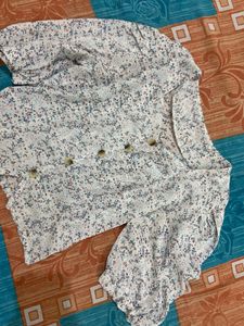 Floral Print Puff Sleeve Top