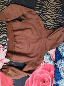 Brown Zip-Up Hoodie 🤎