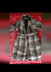 PINK CHECKED OVERCOAT/ TRENCH COAT. Size M To L