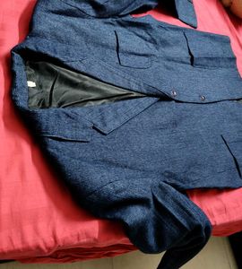 Men Blue Fully Stitched Textured Blazer