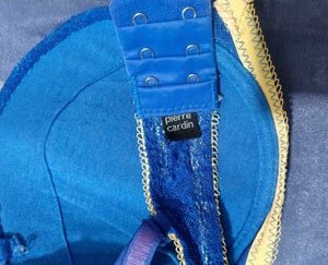 PIERRE CARDIN Blue Bra