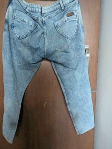 Dressberry Ripped Jeans with Side Stripe - Size 36
