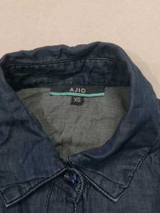 AJIO Cold-Shoulder Denim Shirt Top 💙