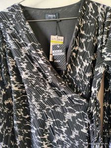 Chic Printed Wrap Dress