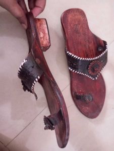 Kolhapuri Chappal
