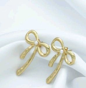 Gold Plated Bow Pearl Earrings