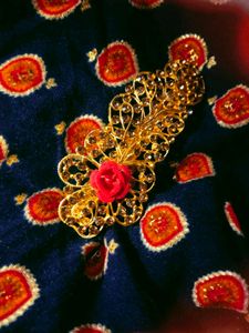 Gold Floral Hair Clip