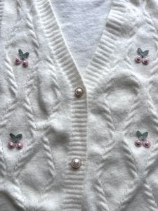 Sweater vest