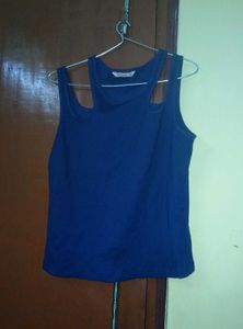 New Dressberry Cut Out Ribbed Top, M