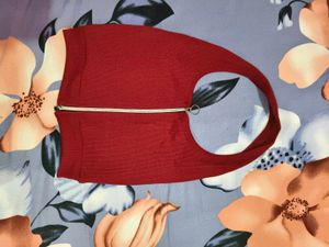 Sleeveless Red Crop Top with Front Zip Closure