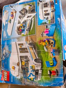 LEGO City Holiday Camper Van (190 Blocks)