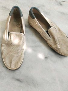 Ucb Loafers For Men Size 8