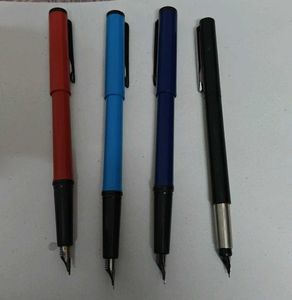 4 Parker Fountain Pens For Sell