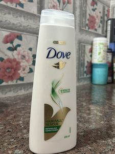Dove Hairfall Rescue Detangling Conditioner