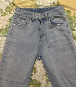 Bow 🎀 straight leg jeans for women