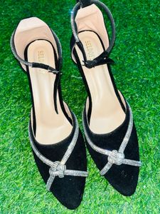 Seldorf black heels