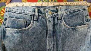 Trendy high rise Straight leg Jeans👖
