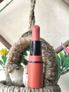M.A.C Velvet Teddy Lipstick