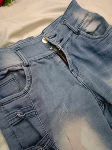 Women&#39;s Blue Jeans