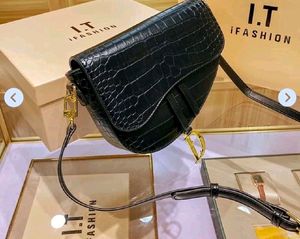 Dior Slingbag Dupe.
