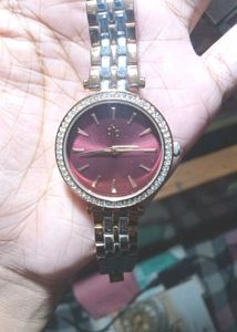 Elegant Women&#39;s Watch Dress berry