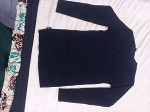 Black Sweater Or Inner