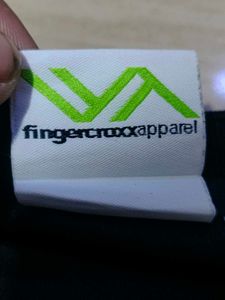 Fingerhawk black and white Fingercrox jersey