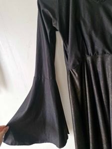 Elegant Flowy Sleeve Maxi Dress