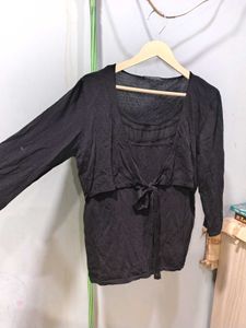 A beautiful Balck top