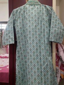 Teal &amp; White Printed Kurta Set
