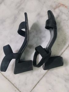 Black🖤 Heels For Girls