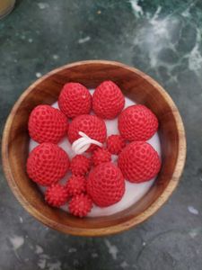 Strawberry Scented Candle