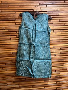 Green Sleeveless Kurti