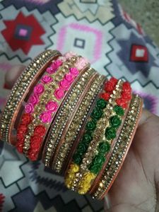 Floral Bangle Set