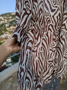 crocodile brand leopard print top