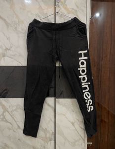 black trackpant