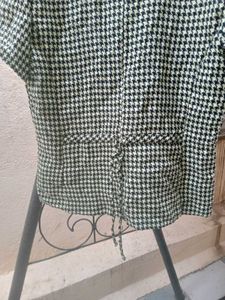 Houndstooth Short Sleeve Blazer