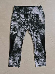 Marble Print Cropped Leggings