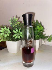 body loving plum perfume , 180ml