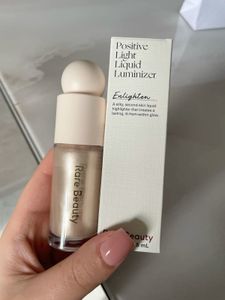 Rare Beauty Highlighter