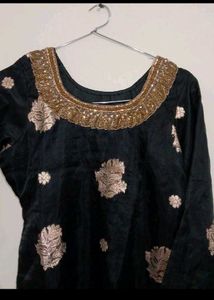 Elegant Black &amp; Gold Kurti